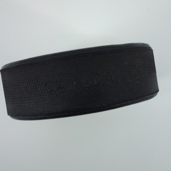 1997 NHL Goalies Burger King Collab Hockey Puck Collector - Picture 3 of 5